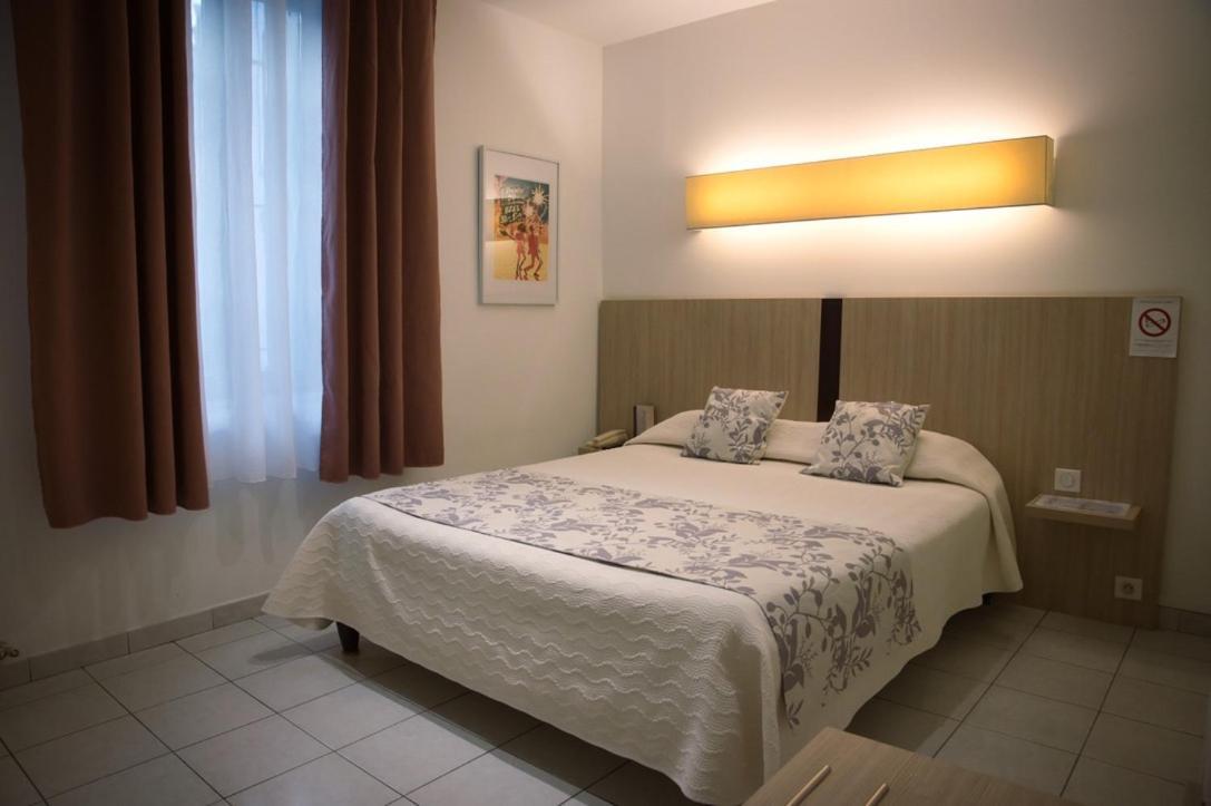 La Taverne Hotel 2*